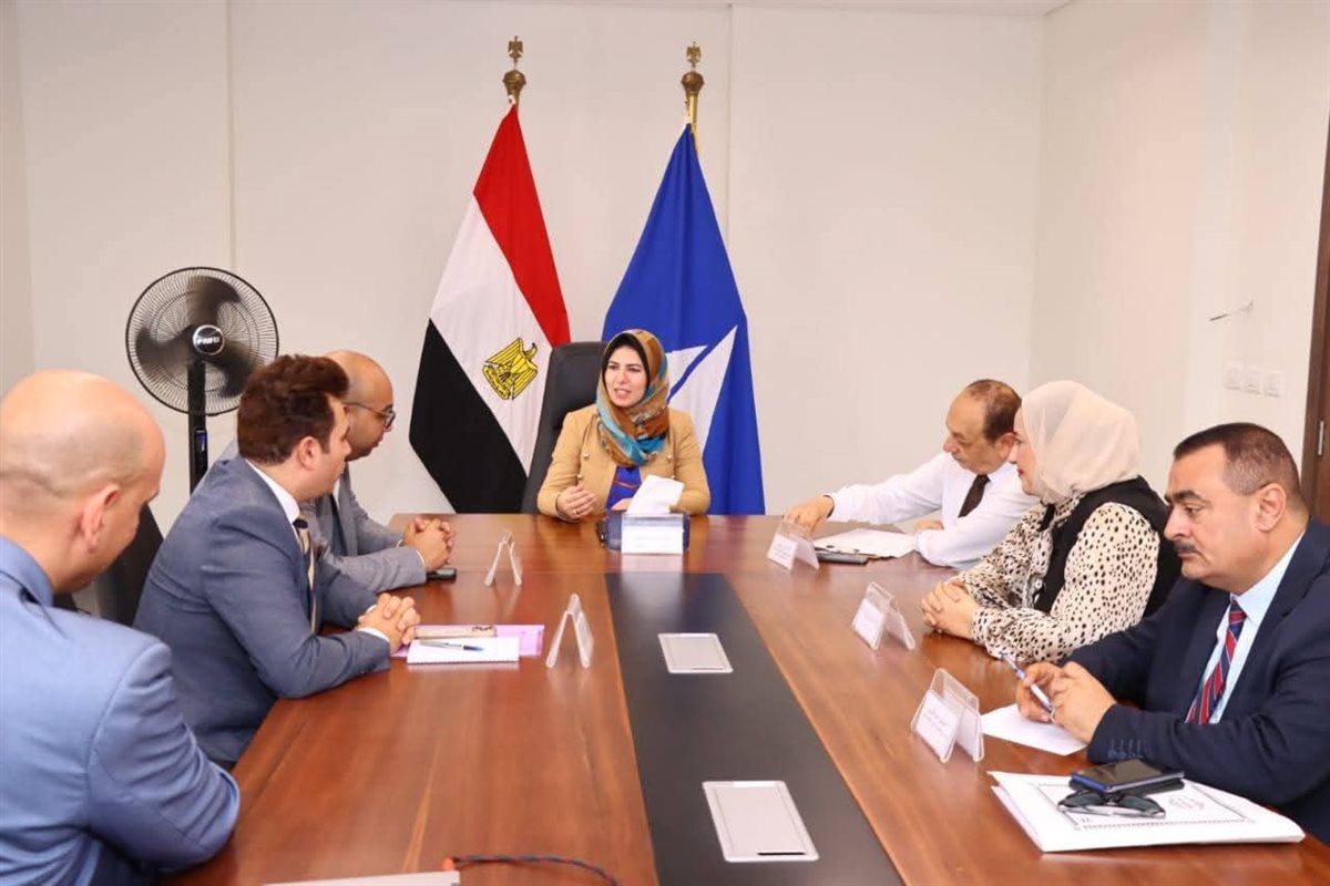 نائب محافظ دمياط تبحث إطلاق تطبيق إلكتروني للخدمات الحكومية