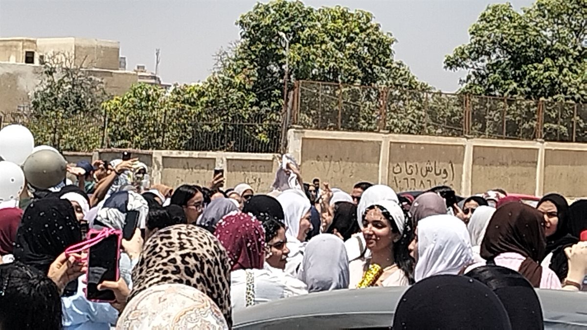 فرحة طلاب الثانوية العامة في الإسماعيلية، فيتو