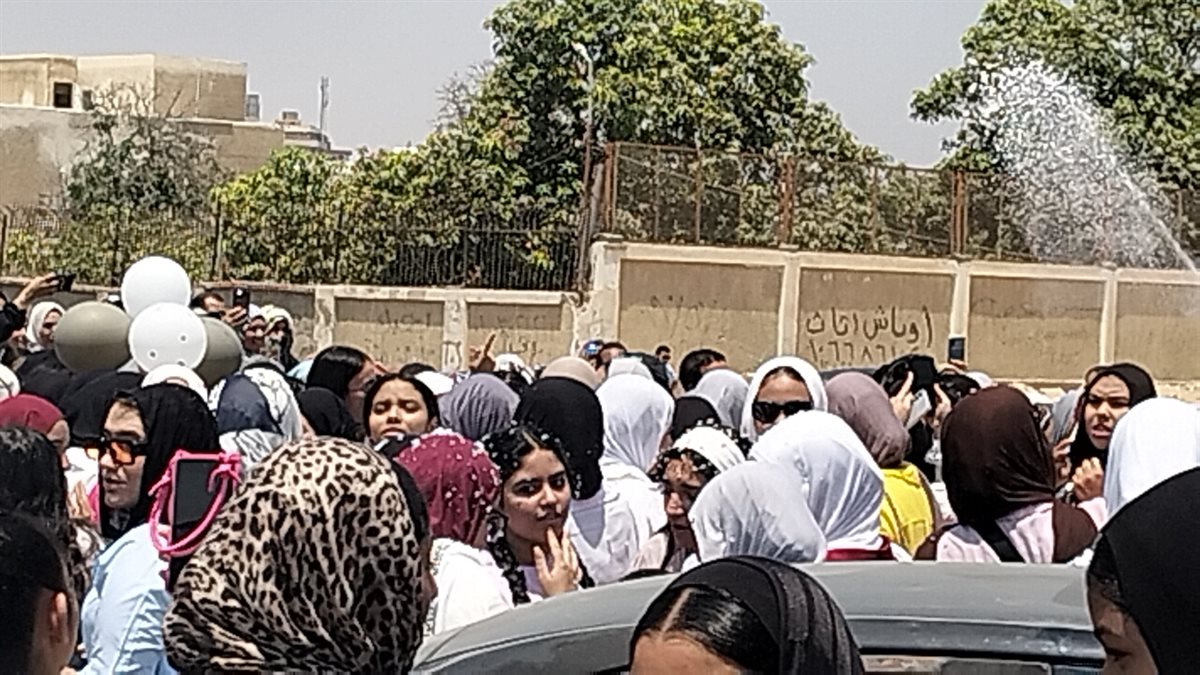 فرحة طلاب الثانوية العامة في الإسماعيلية، فيتو