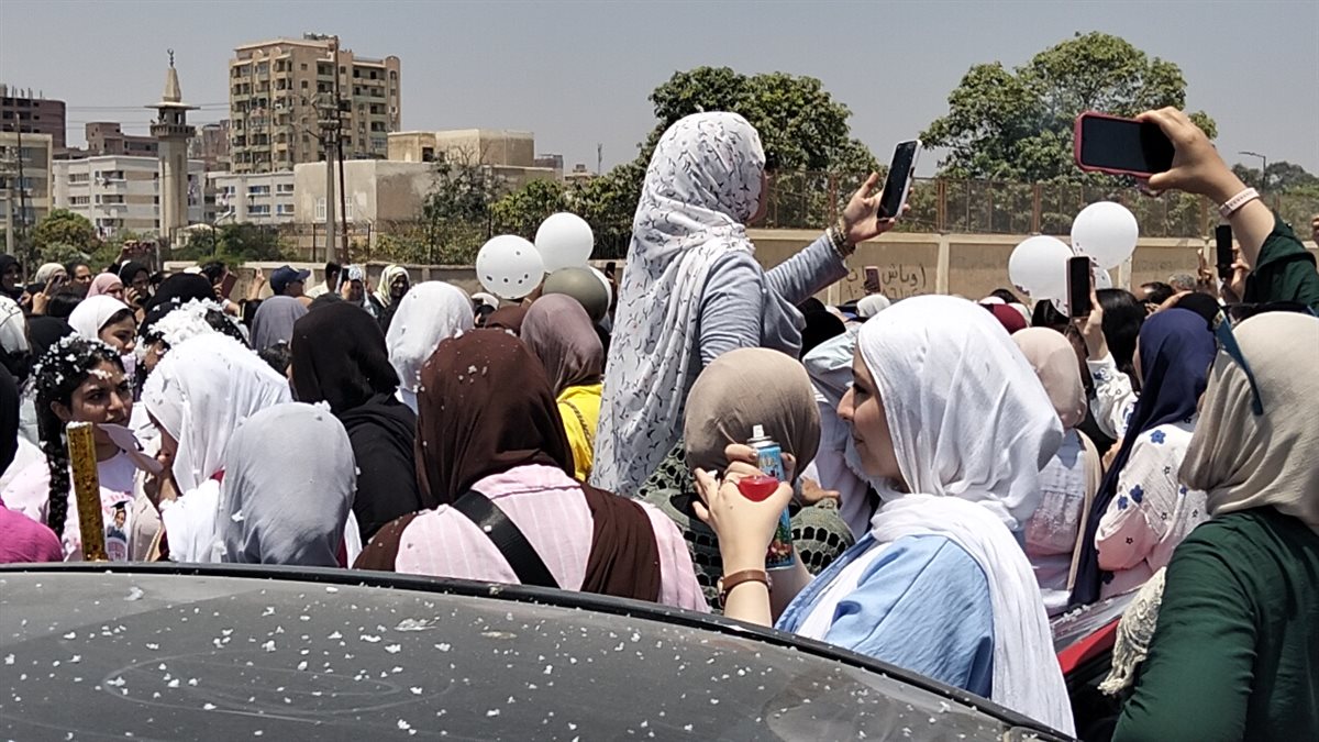 فرحة طلاب الثانوية العامة في الإسماعيلية، فيتو