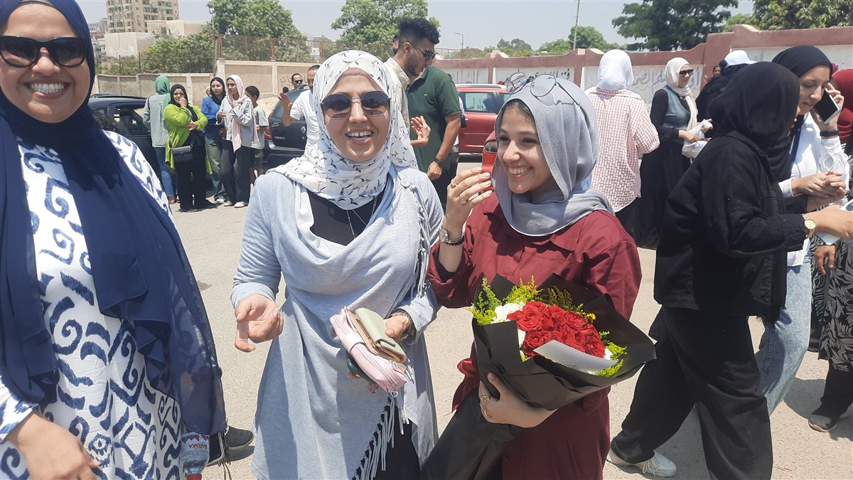فرحة طلاب الثانوية العامة في الإسماعيلية، فيتو