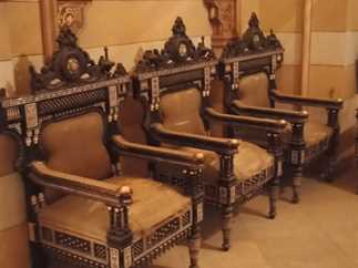 الصالون الخشبى الذى جلست عليه اوجينى فى حفل الافتتاح