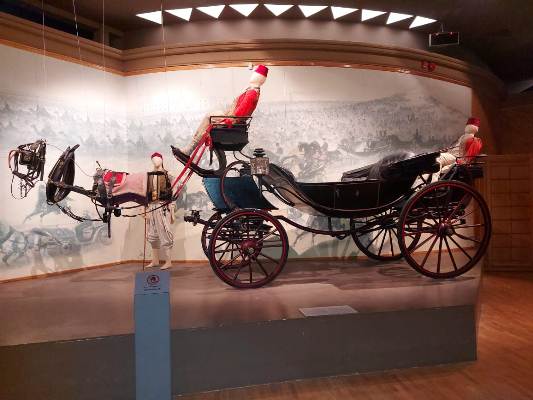 صور المركبات الملكية قبل الثورة