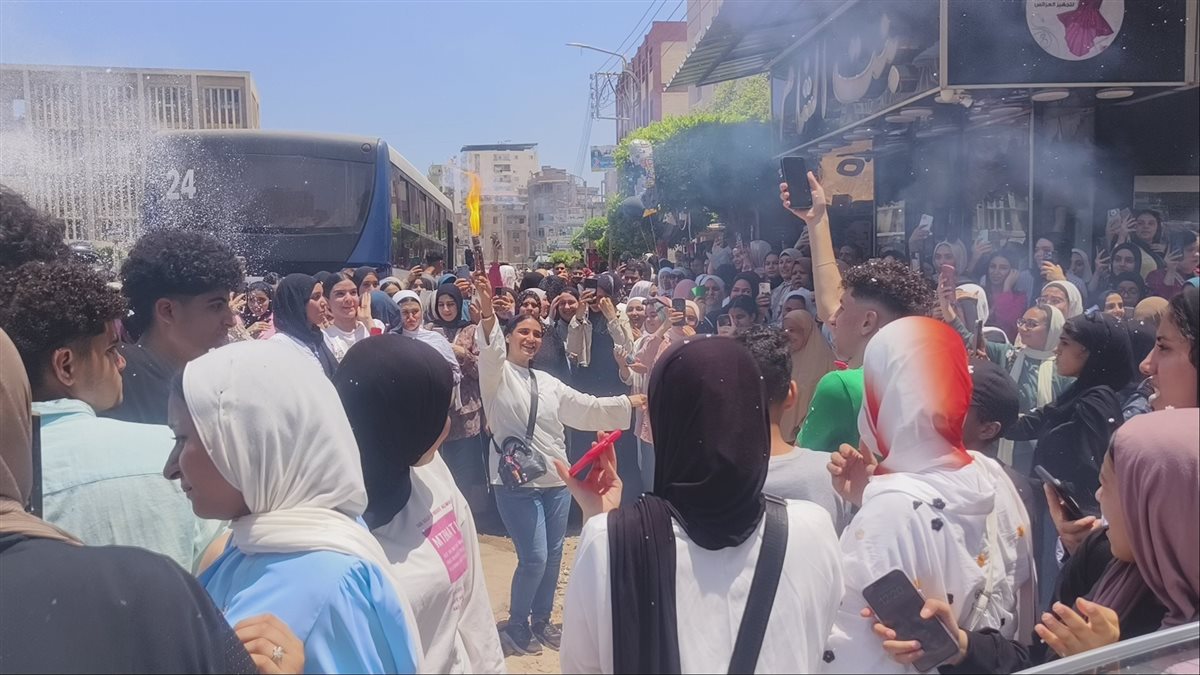 احتفال طلاب الثانوية