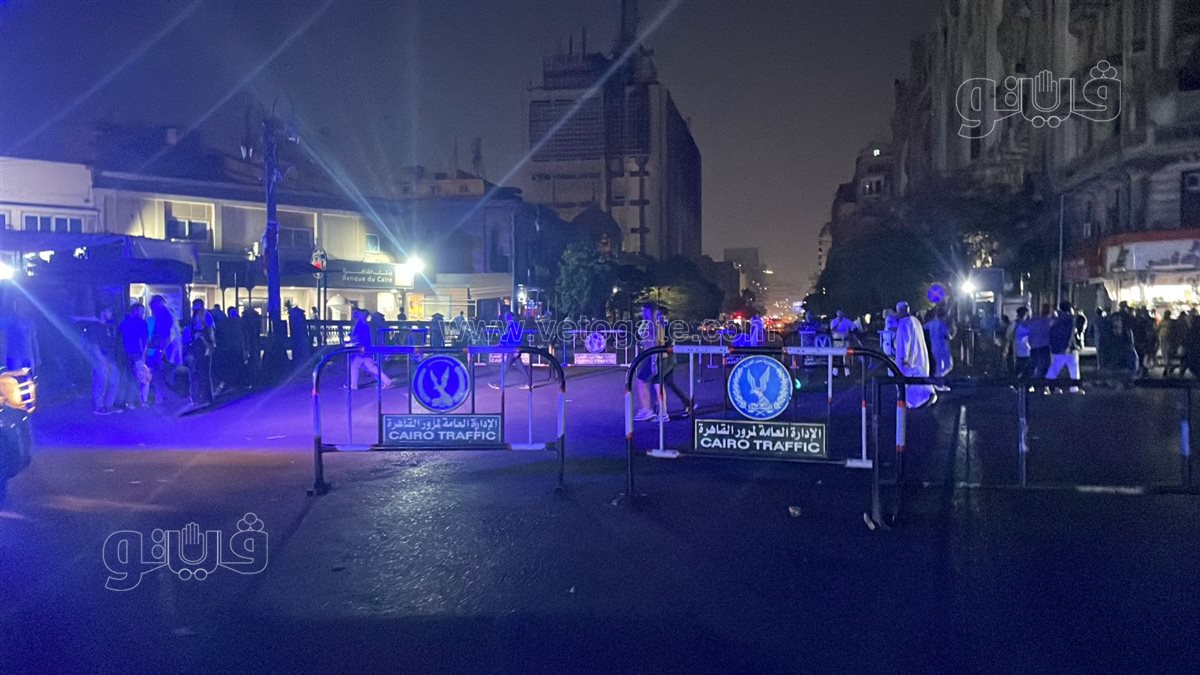 حريق محدود نشب أعلى سنترال رمسيس (1)