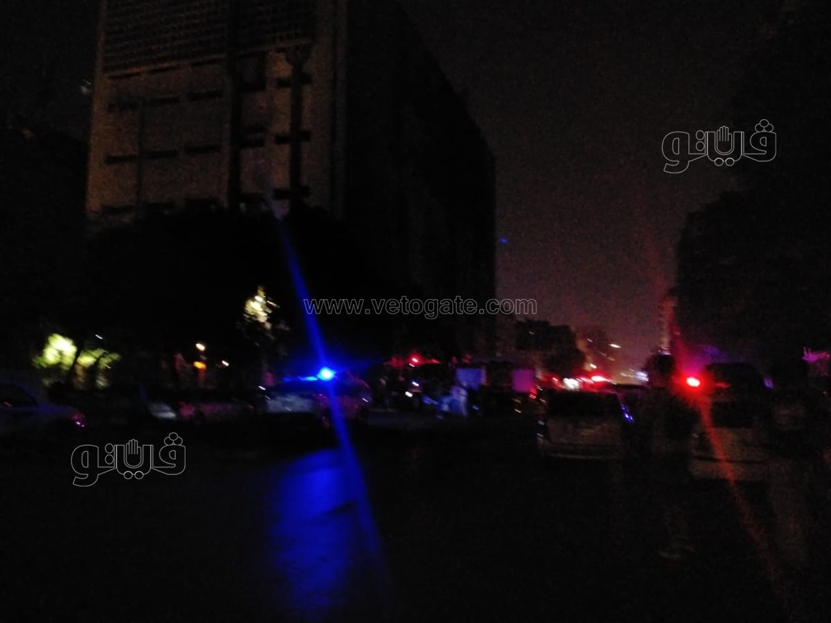 حريق محدود نشب أعلى سنترال رمسيس (4)