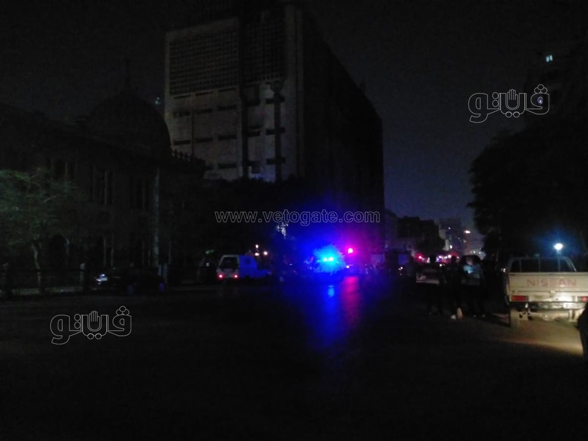 حريق محدود نشب أعلى سنترال رمسيس (7)