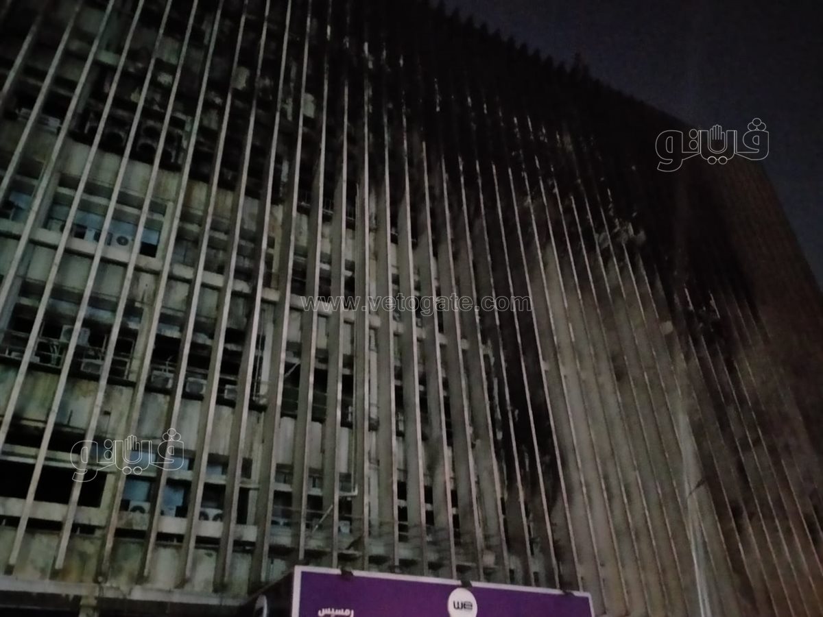 حريق محدود نشب أعلى سنترال رمسيس (8)