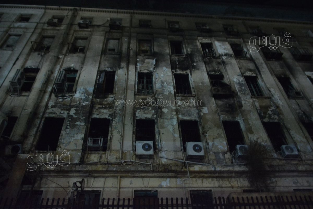 السيطرة على حريق محدود نشب أعلى سنترال رمسيس (5)