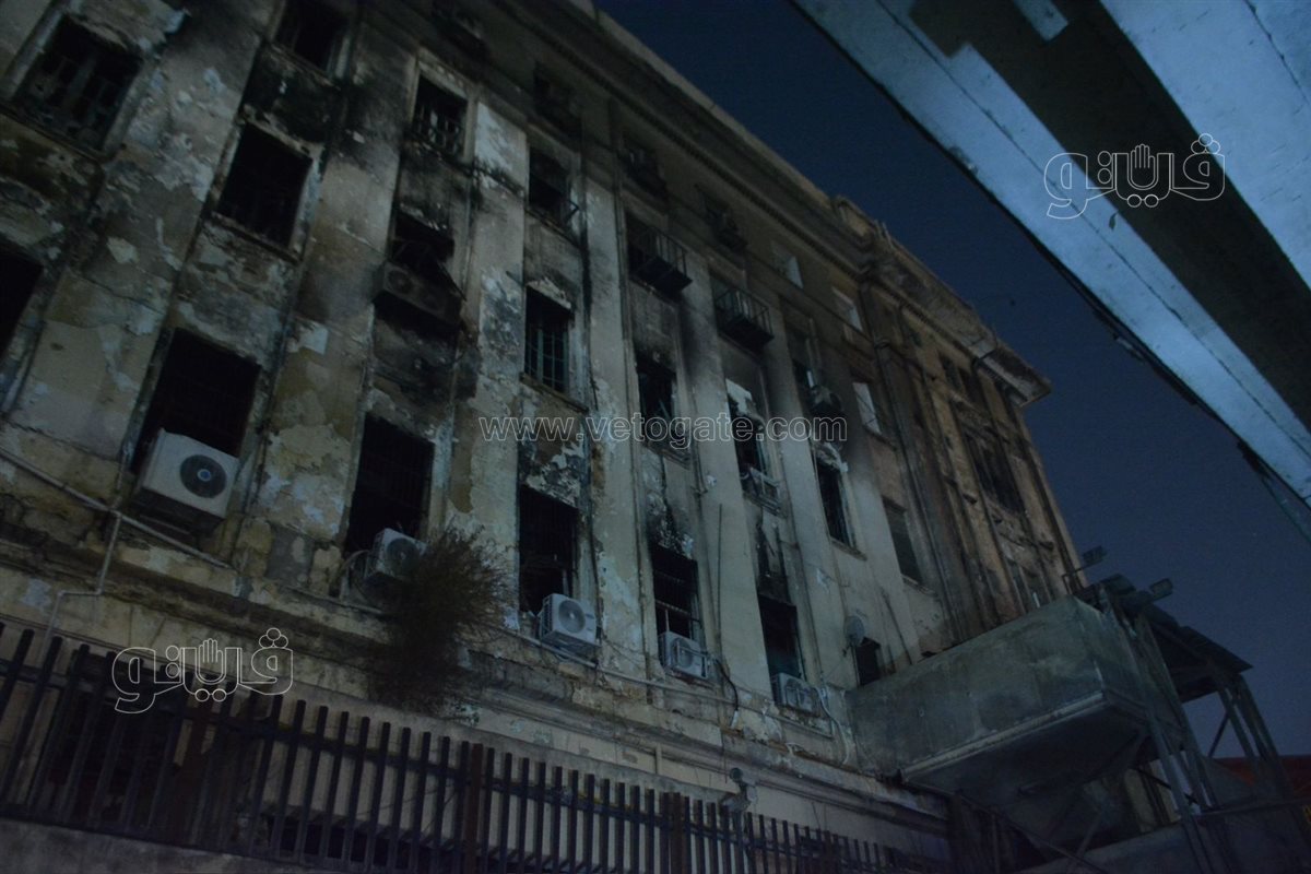 السيطرة على حريق محدود نشب أعلى سنترال رمسيس (6)