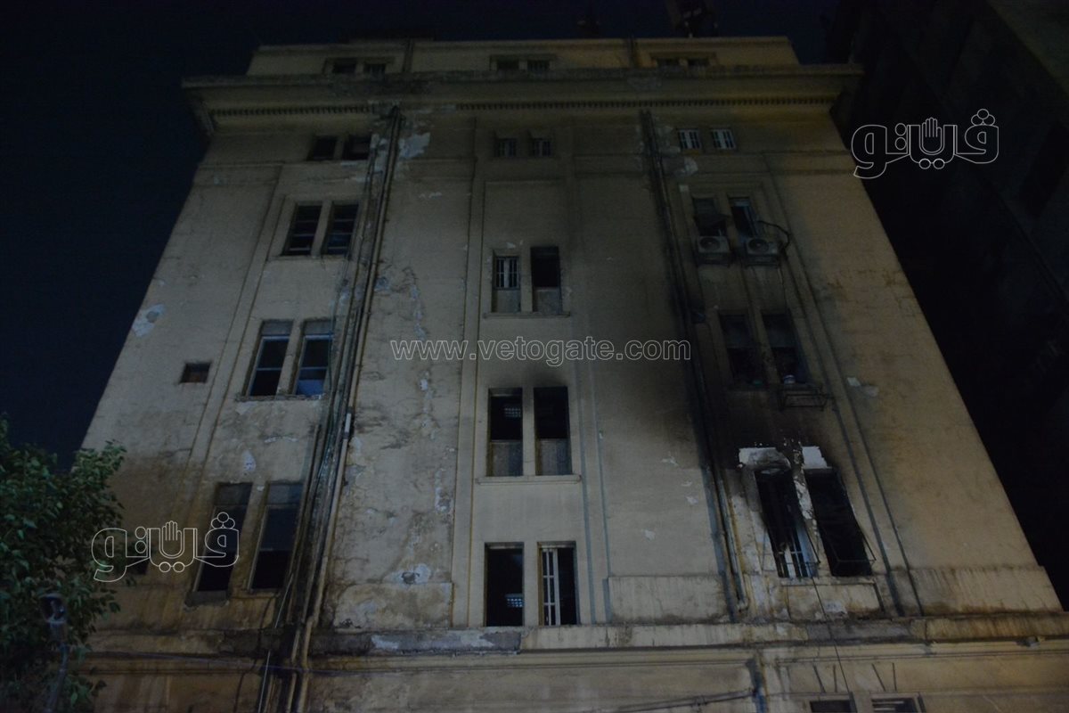 السيطرة على حريق محدود نشب أعلى سنترال رمسيس (19)