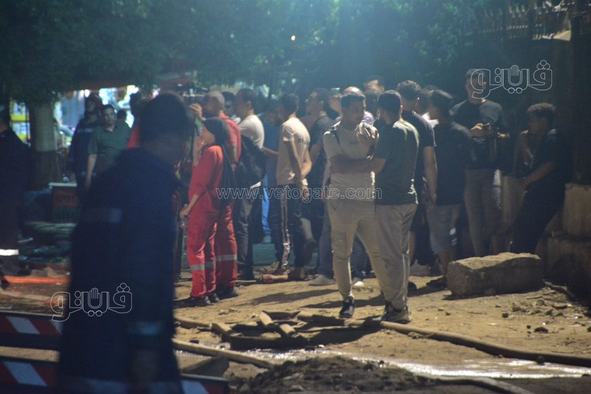 السيطرة على حريق محدود نشب أعلى سنترال رمسيس (2)