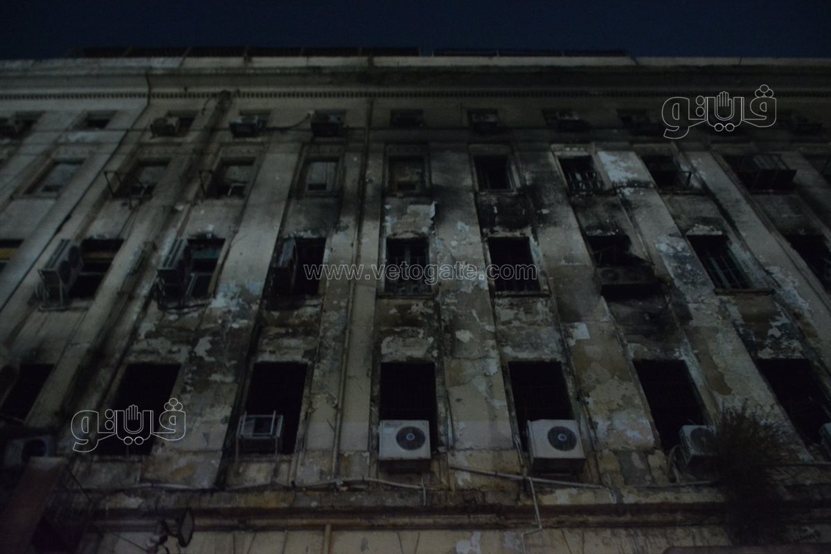 السيطرة على حريق محدود نشب أعلى سنترال رمسيس (8)