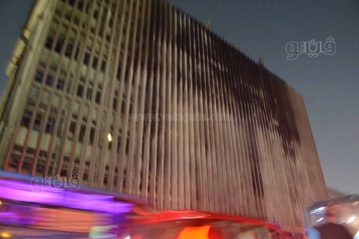 السيطرة على حريق محدود نشب أعلى سنترال رمسيس (17)