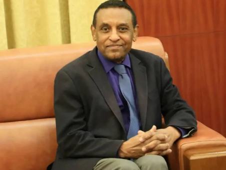 رئيس وزراء السودان الجديد كامل الطيب إدريس، فيتو