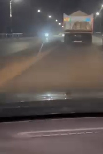 القبض على قائد سيارة نقل لسير بدون لوحات أعلى كوبرى بلبيس بالشرقية