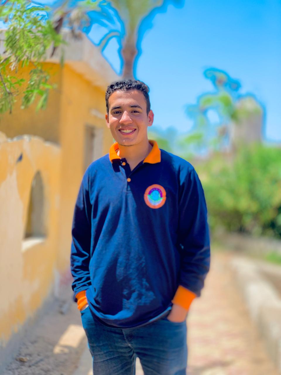 أنس رفض الثانوية العامة..وحقق التفوق بـ