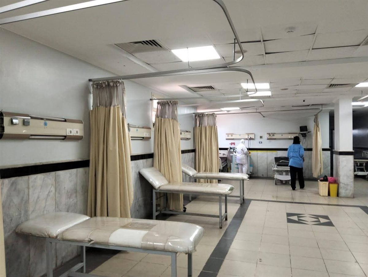 محافظ دمياط في زيارة مفاجئة إلى مستشفى دمياط التخصصي وعيادة الأمل