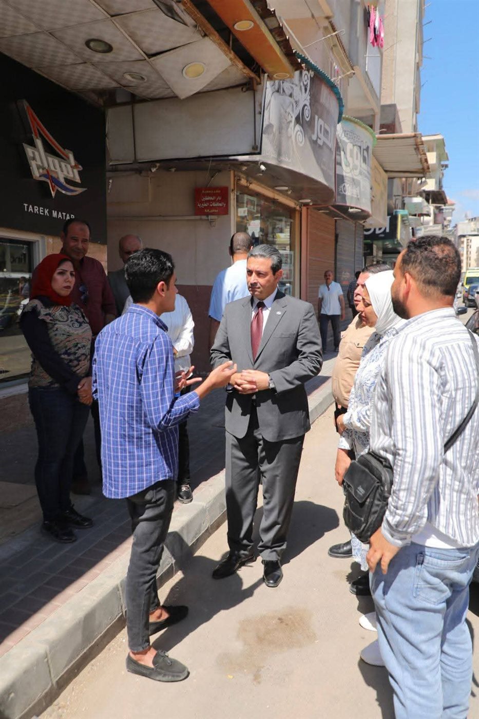 محافظ دمياط يلتقي بالمواطنين
