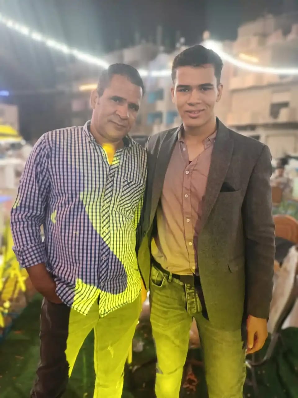 الطالب حمدي فرج أوائل الدبلومات الفنيه 