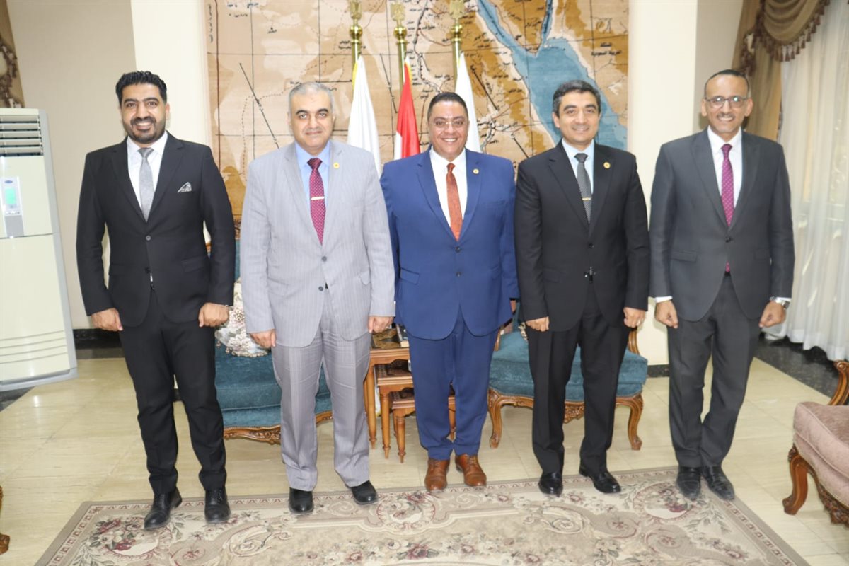 البرنامج التدريبي للقيادات الجامعية بمعهد إعداد القادة