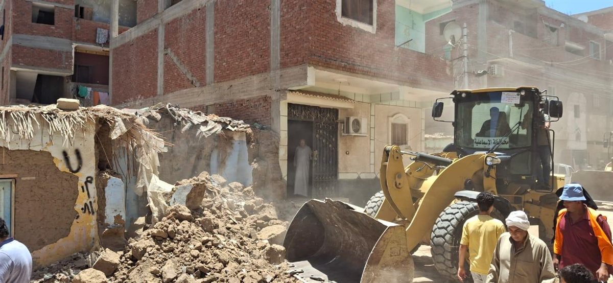 جانب من الحملة،فيتو