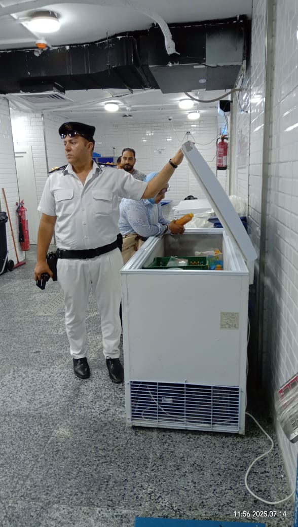 جانب من الحملة،فيتو