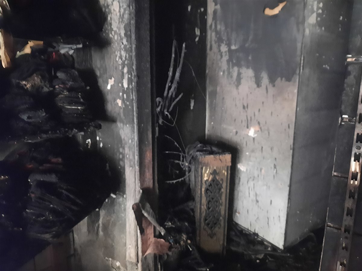 جانب من الحريق، فيتو