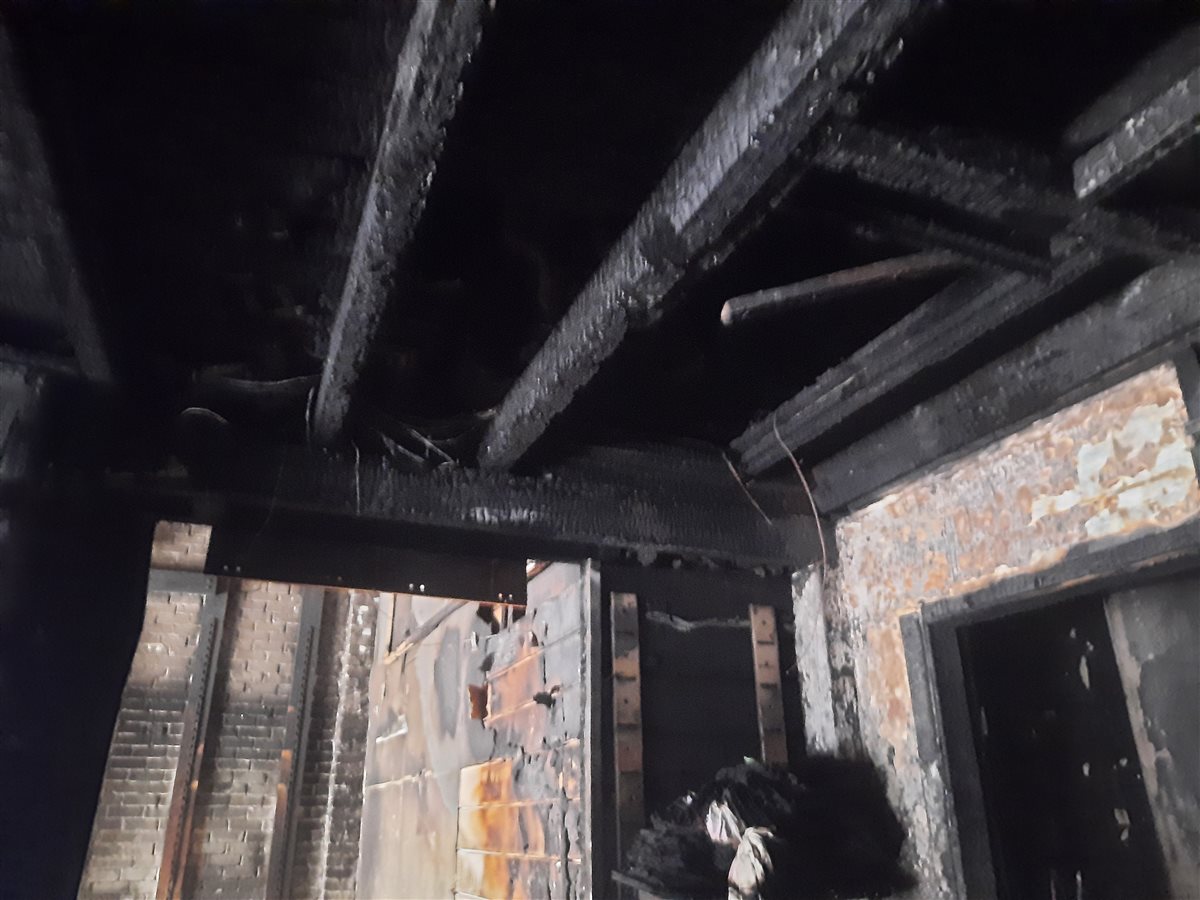 جانب من الحريق، فيتو