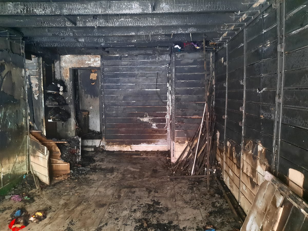 جانب من الحريق، فيتو