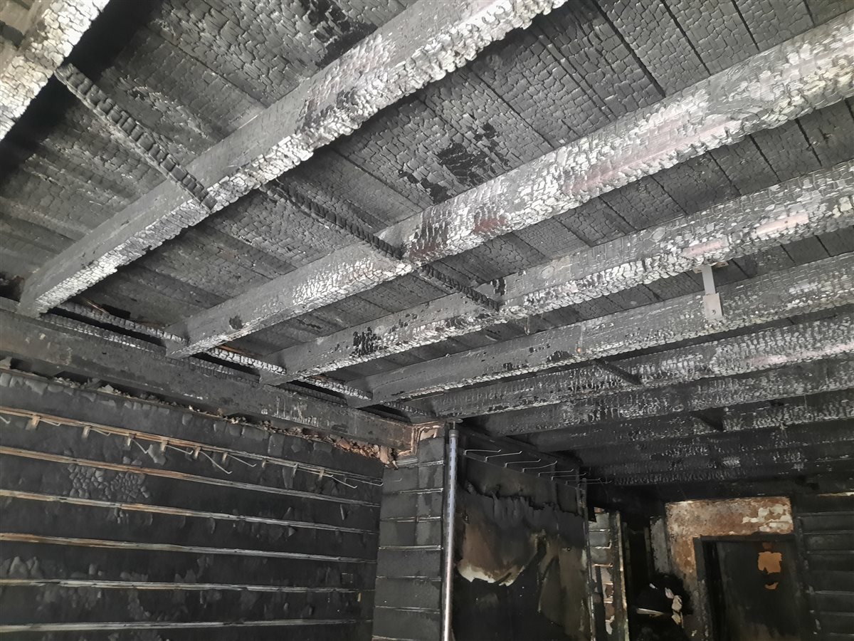 جانب من الحريق، فيتو