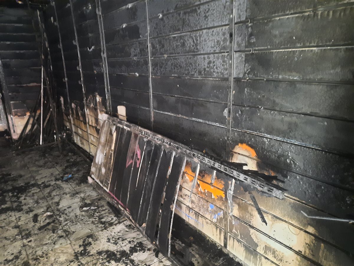 جانب من الحريق، فيتو