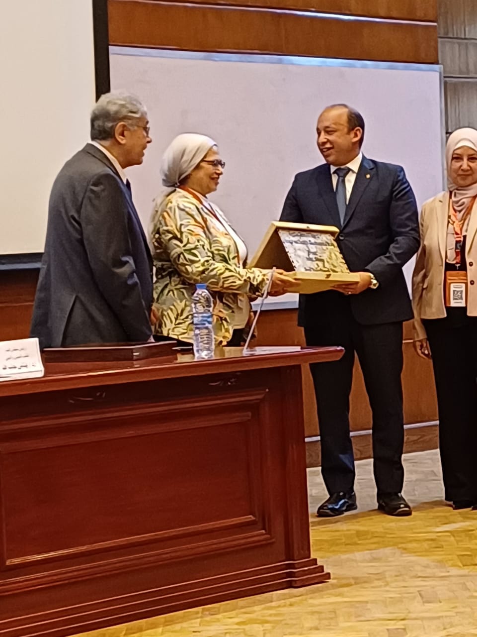 مؤتمر الطب المهني والبيئي بقصر العيني