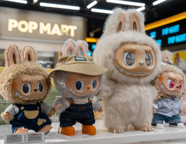 <strong>دمية لابوبو</strong>