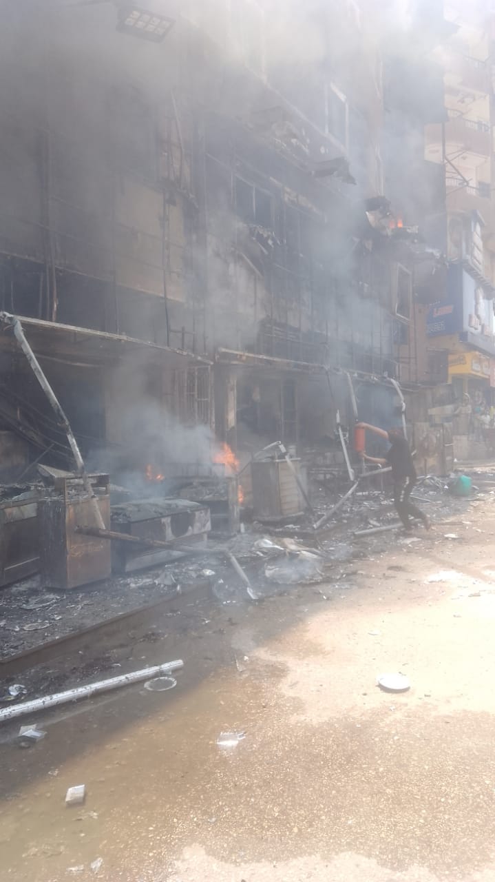 السيطرة علي حريق مطعم بالخصوص،فيتو 