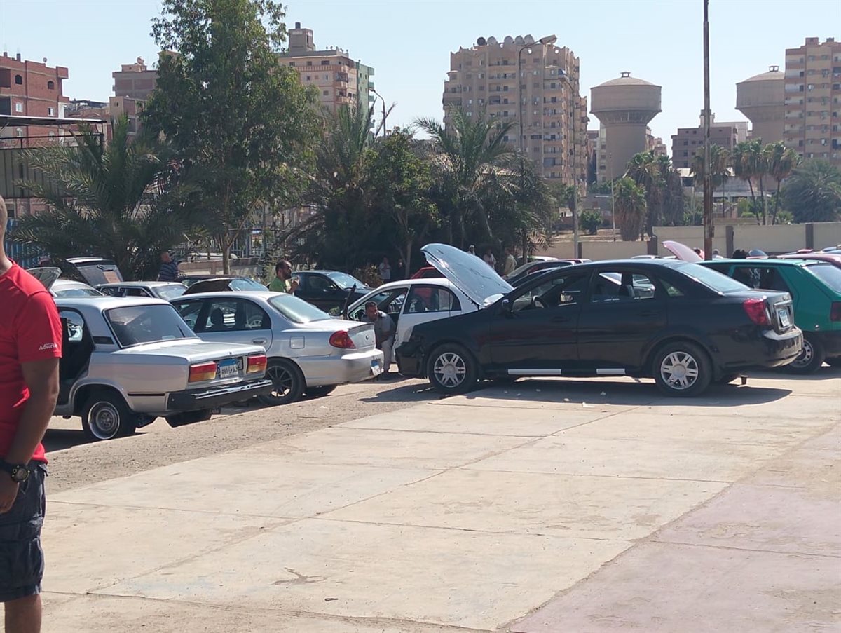 سوق السيارات بالإسماعيلية، فيتو