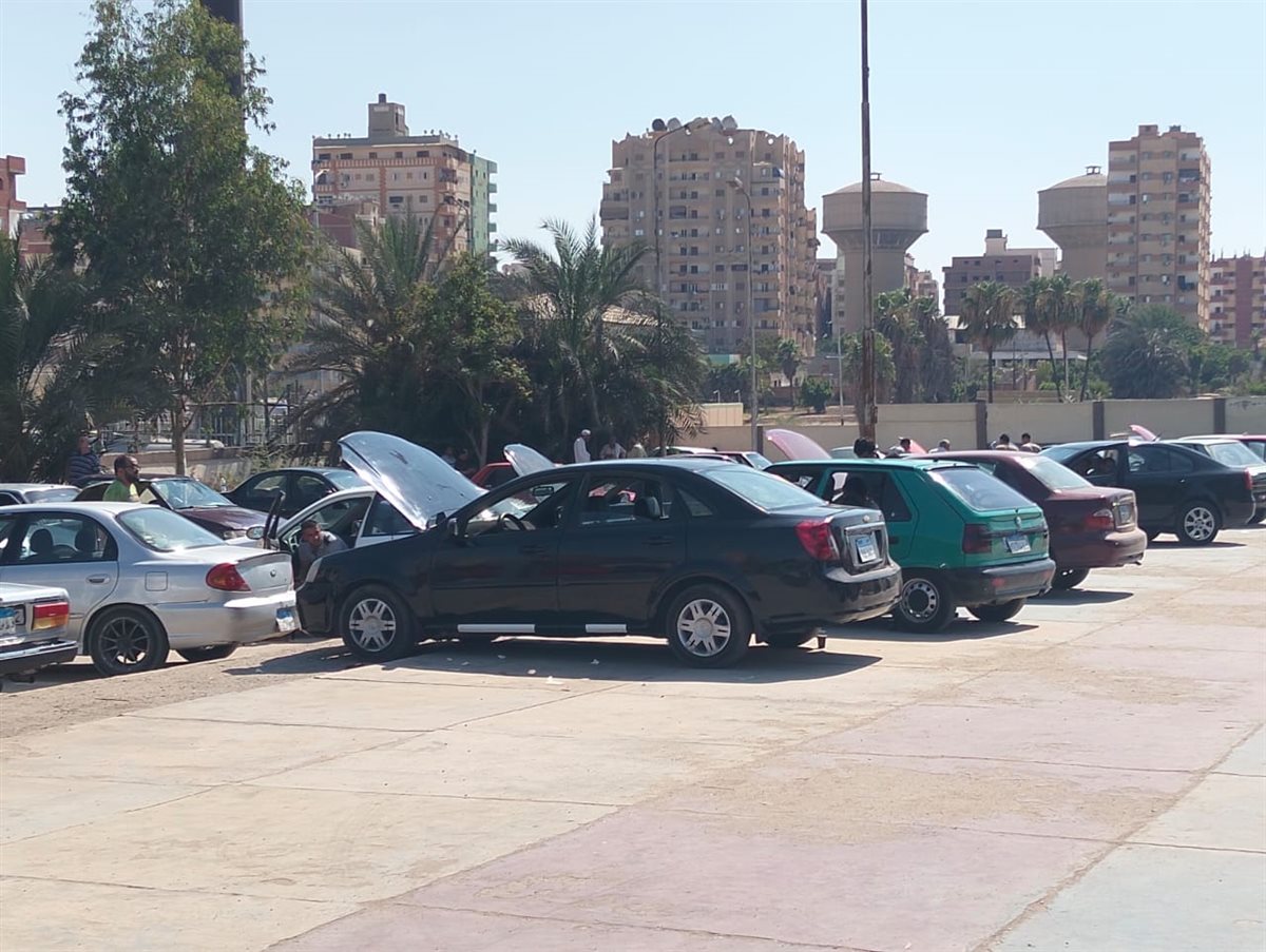 سوق السيارات بالإسماعيلية، فيتو