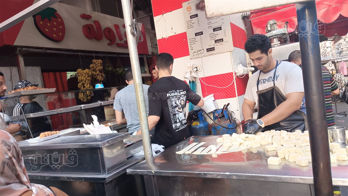 كيفية صناعة حلوى الزلابيه والتمريه ببورسعيد، فيتو