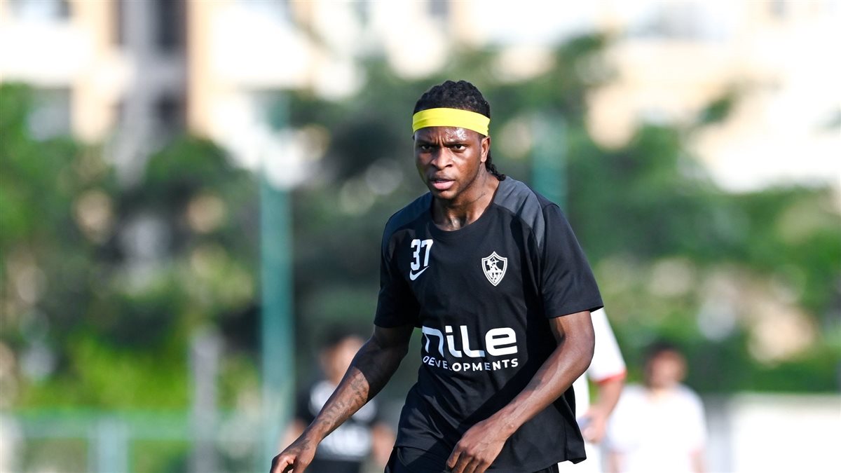 شيكو بانزا مهاجم أنجولا، فيتو