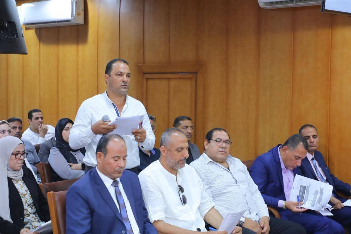 جلسة المجلس التنفيذي لمحافظة دمياط