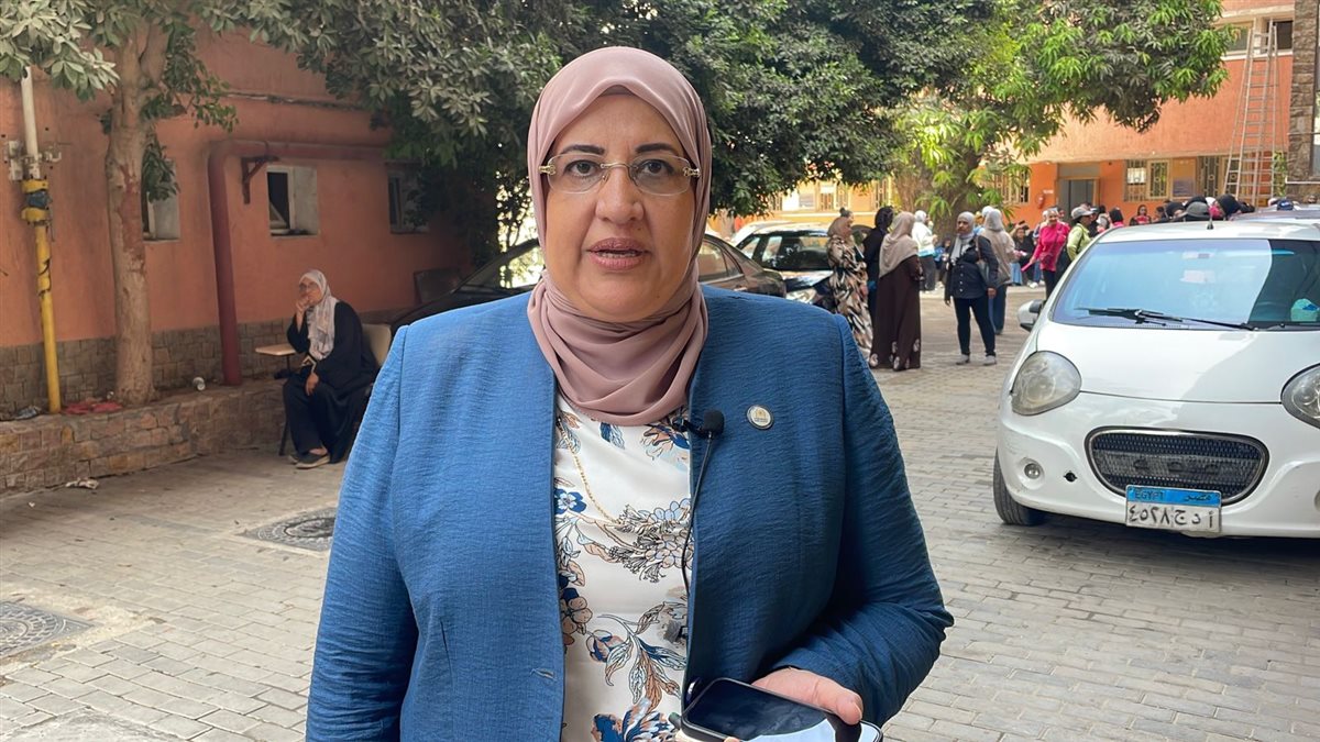 د. أمل عبد الله عميد كلية علوم الرياضة بنات بحلوان