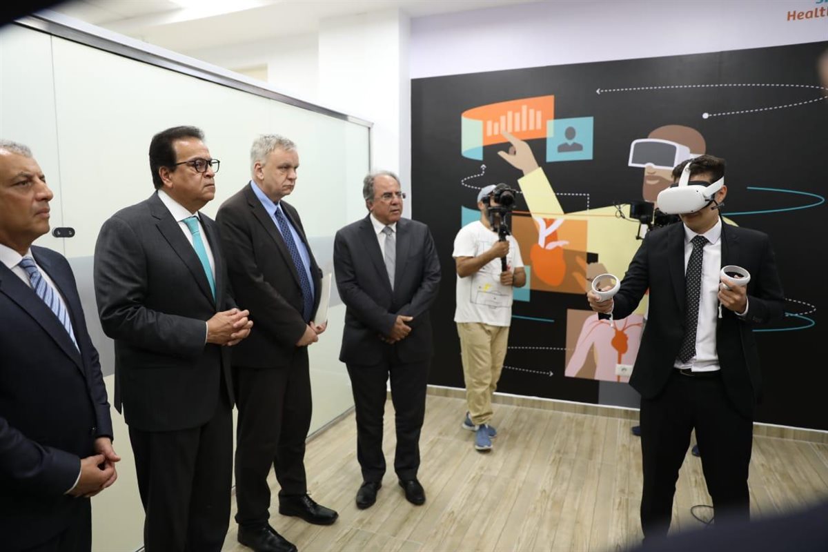 جانب من الافتتاح، فيتو