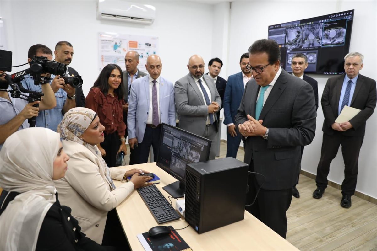 جانب من الافتتاح، فيتو