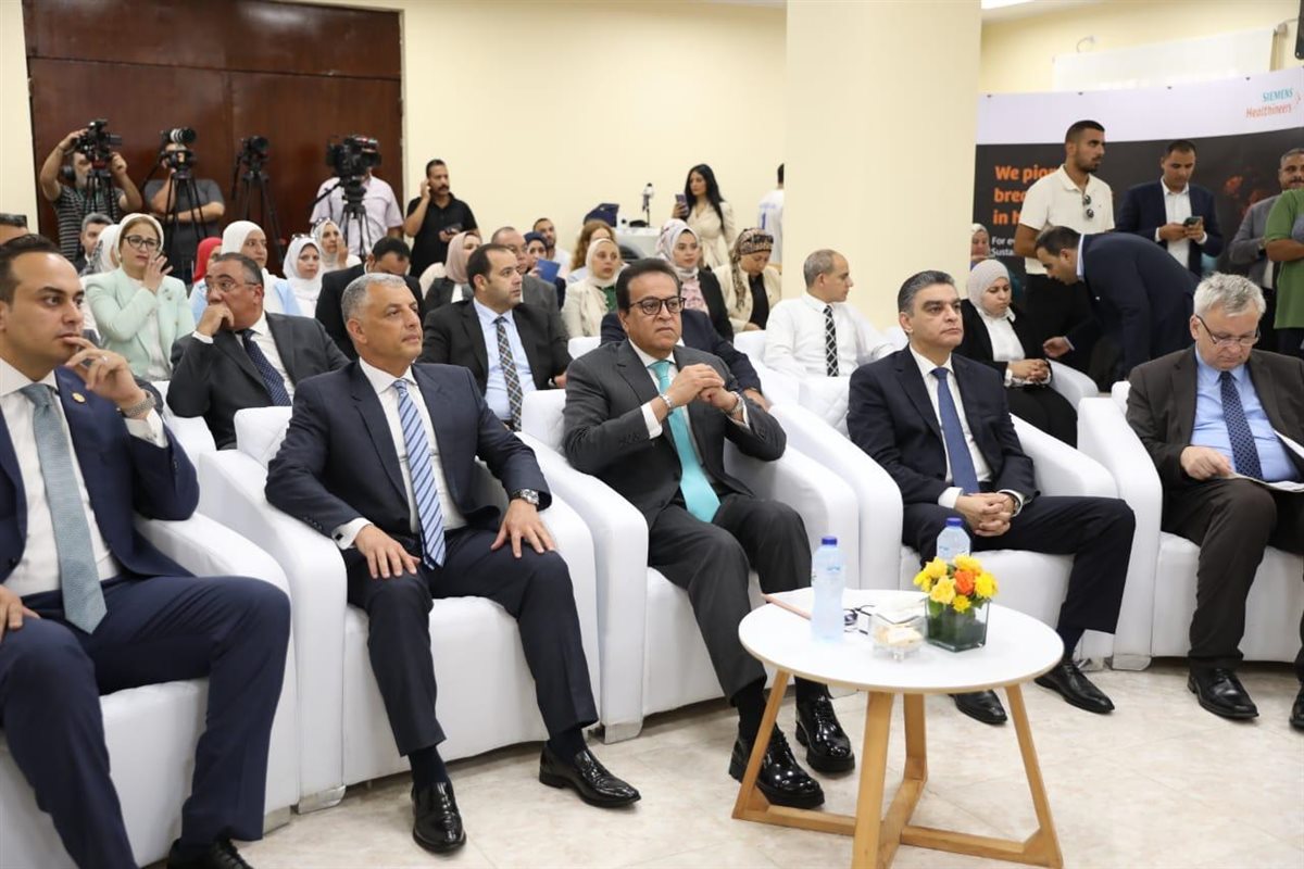 جانب من الافتتاح، فيتو