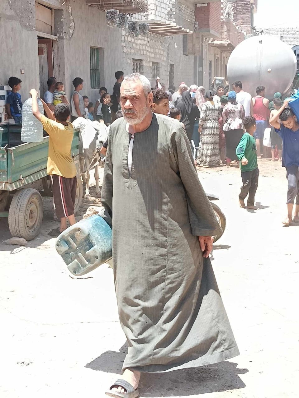 انقطاع المياه بقرية السعادنة ببني سويف