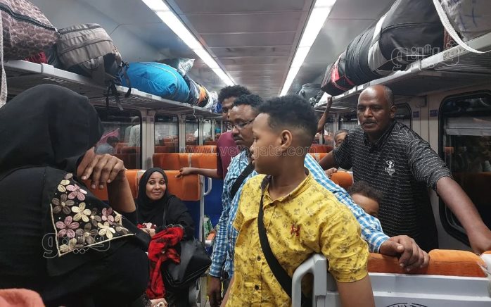 دموع الفراق وفرحة العودة (4)