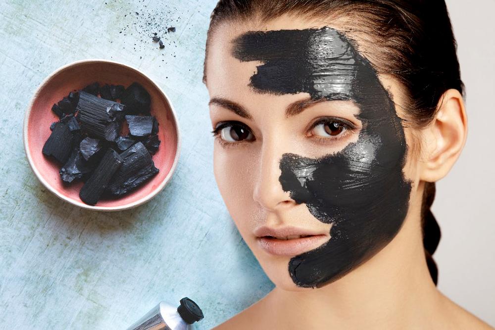 قناع الفحم لتقشير البشرة