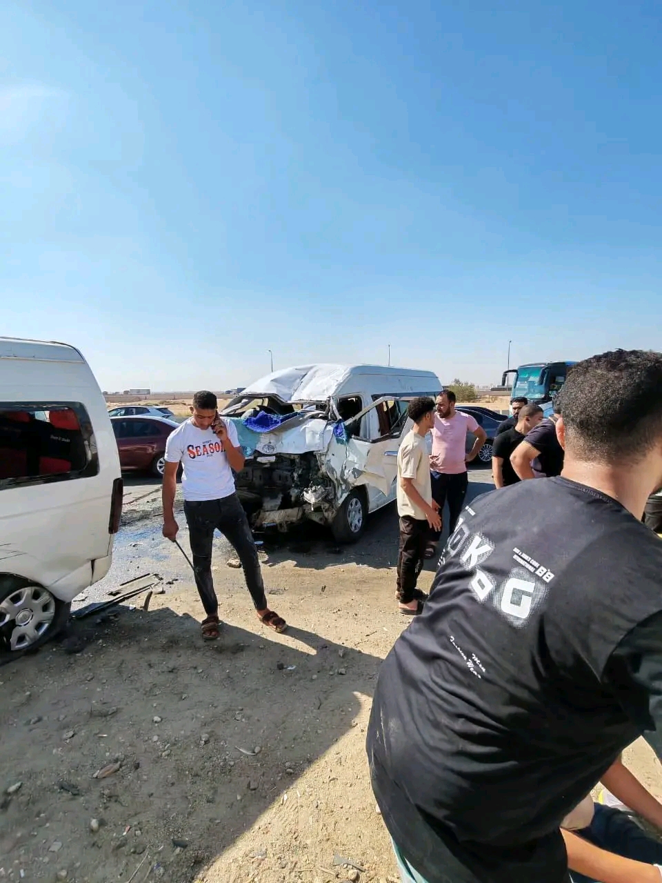 وفاة سائق وإصابة 16 في حادث مروع لانقلاب ميكروباصين بطريق مصر -الاسماعيلية،فيتو