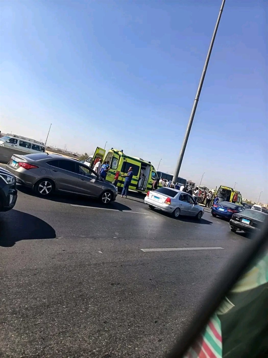 وفاة سائق وإصابة 16 في حادث مروع لانقلاب ميكروباصين بطريق مصر -الاسماعيلية،فيتو