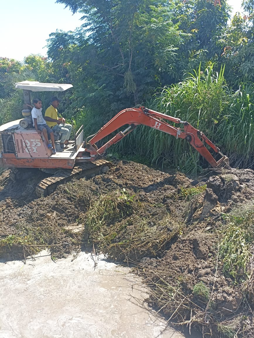 الحفار الذى استجلبه الأهالي، فيتو 